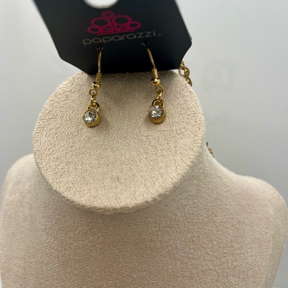 4 for $8 paparazzi jewelry new - Picture 6 of 8